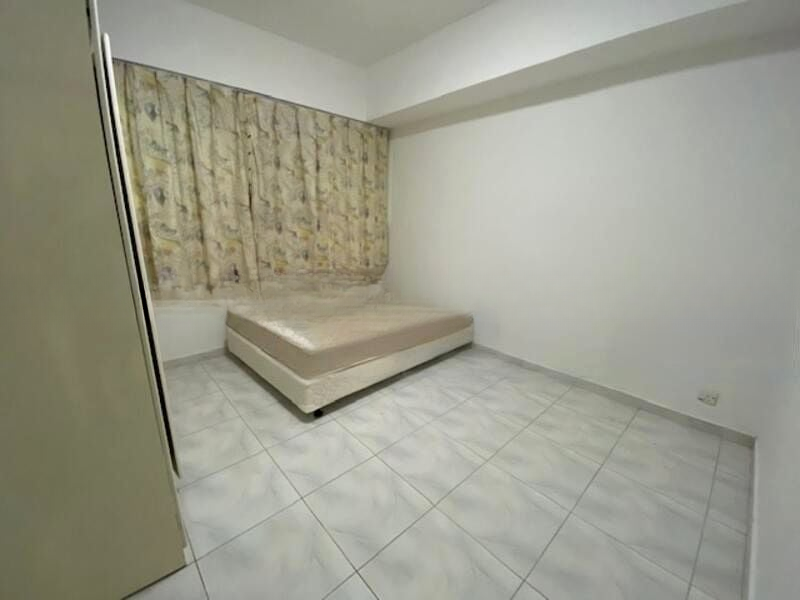 INTERNATIONAL PLAZA 5