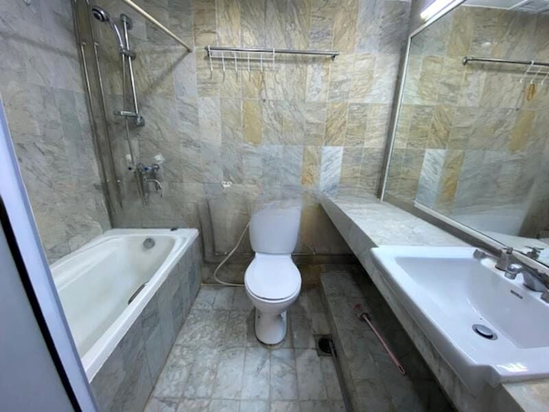 INTERNATIONAL PLAZA 4