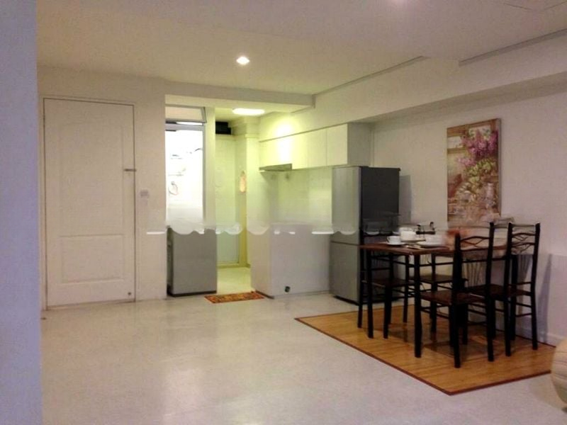 PEOPLE'S PARK COMPLEX 12