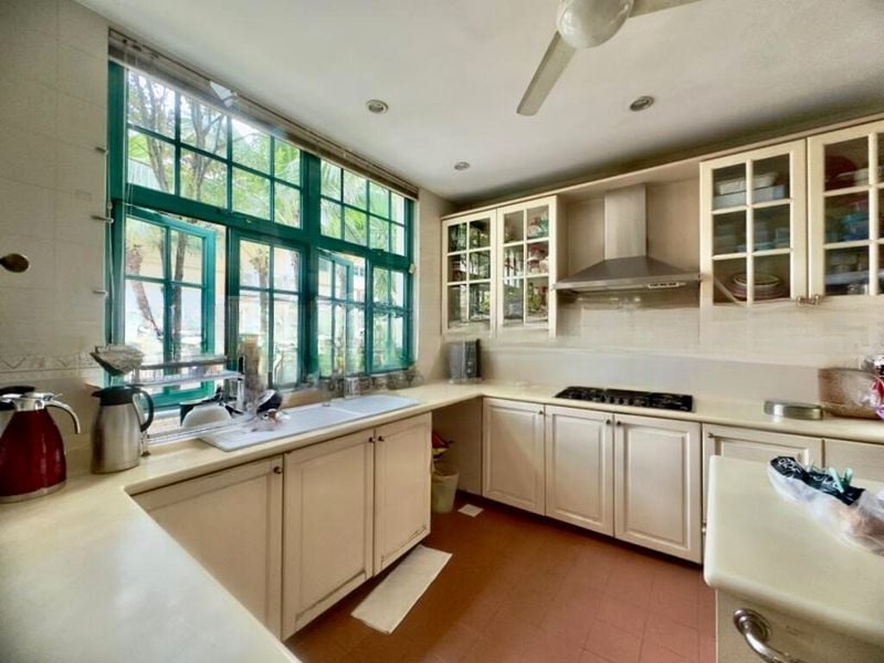 NORTHSHORE BUNGALOWS 1