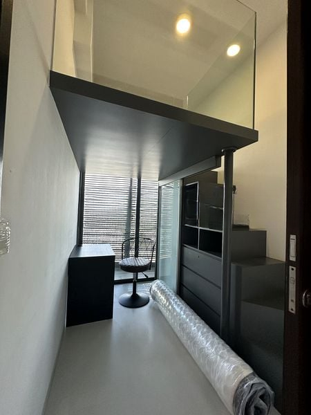 ROBIN SUITES 8