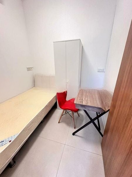 THE ROCHESTER RESIDENCES 8