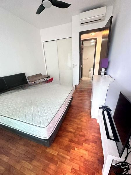 THE ROCHESTER RESIDENCES 4