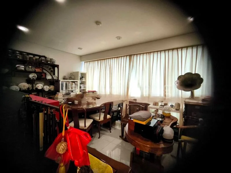 HIGH STREET CENTRE 3