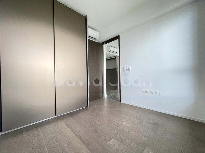 AVENUE SOUTH RESIDENCE 7