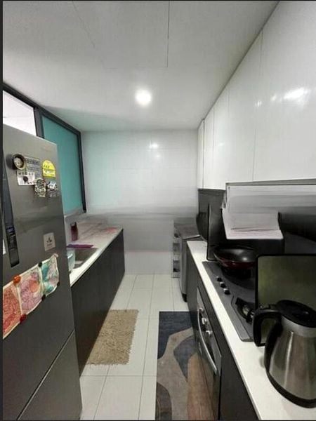 ESPARINA RESIDENCES 8