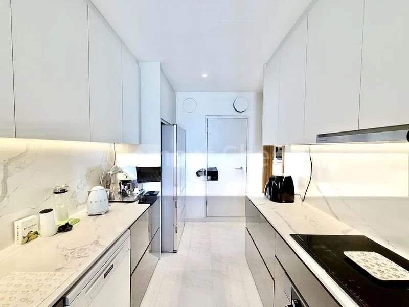 CONCOURSE SKYLINE 11