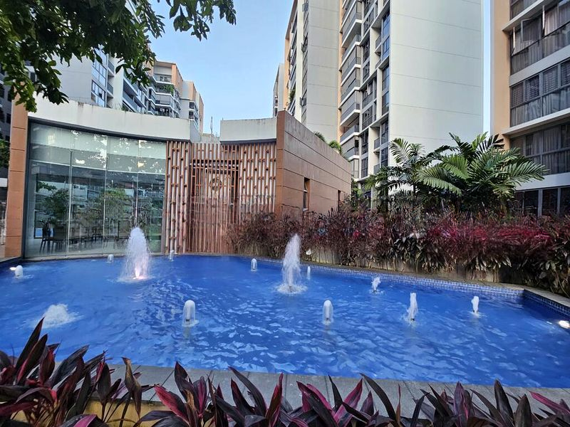 TWIN FOUNTAINS 5