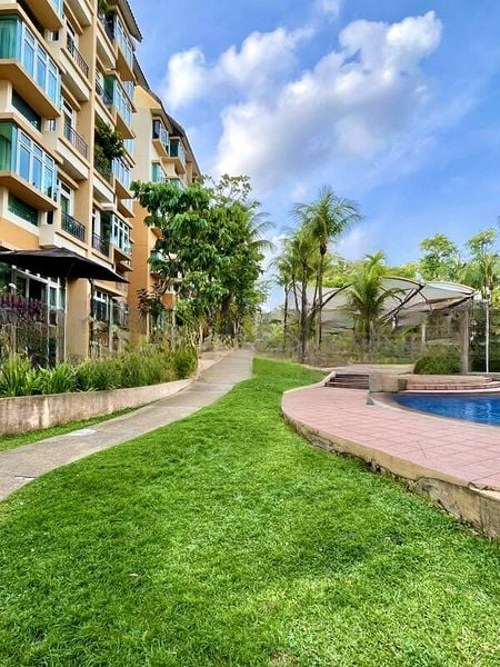 FOREST HILLS CONDOMINIUM 4