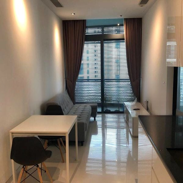 ROBIN SUITES 8
