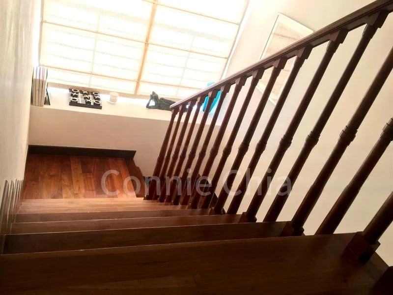 WATERMARK ROBERTSON QUAY 3