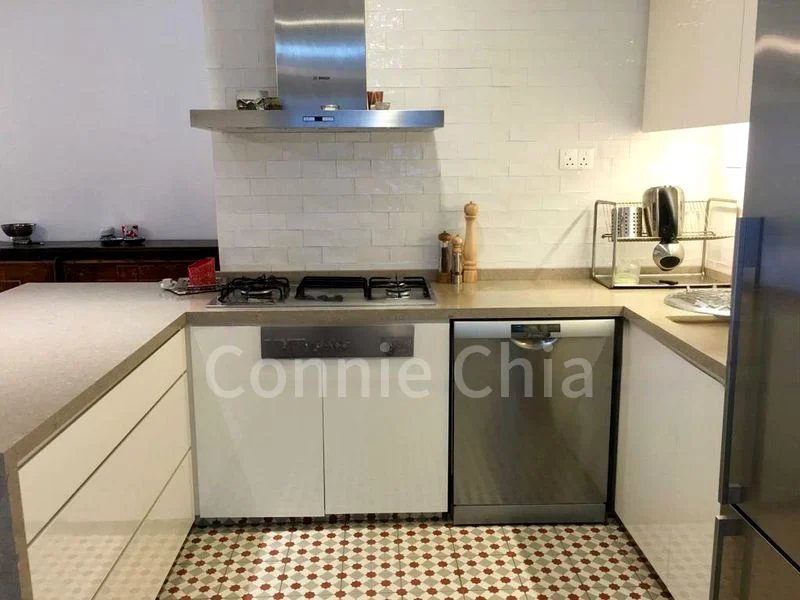 WATERMARK ROBERTSON QUAY 7