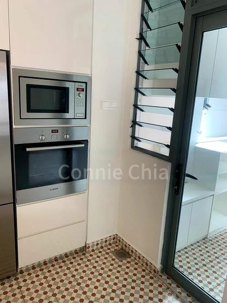 WATERMARK ROBERTSON QUAY 8