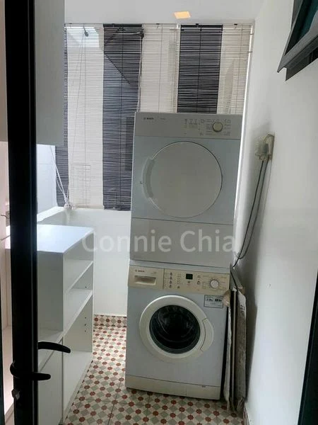 WATERMARK ROBERTSON QUAY 11