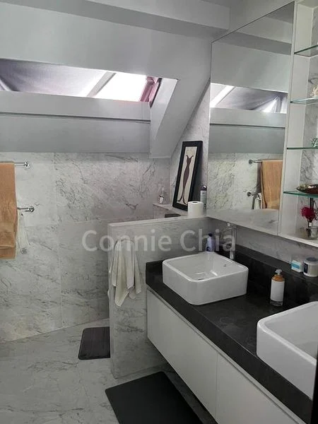 WATERMARK ROBERTSON QUAY 13