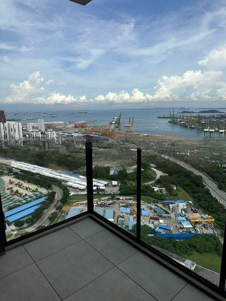 AVENUE SOUTH RESIDENCE 7