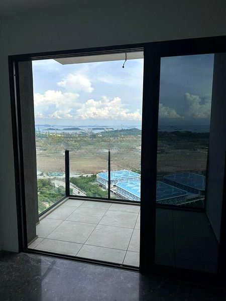 AVENUE SOUTH RESIDENCE 6