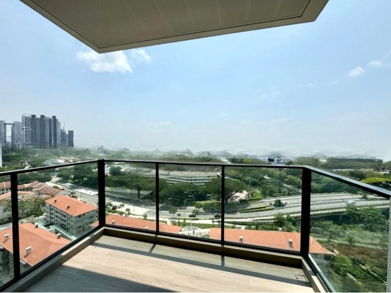 AVENUE SOUTH RESIDENCE 8