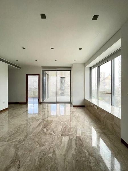 SKYLINE @ ORCHARD BOULEVARD 2