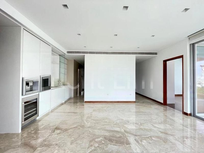 SKYLINE @ ORCHARD BOULEVARD 8