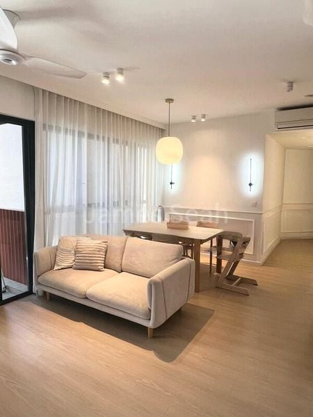 RIVERFRONT RESIDENCES 10