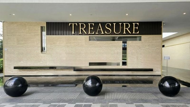 TREASURE AT TAMPINES 6