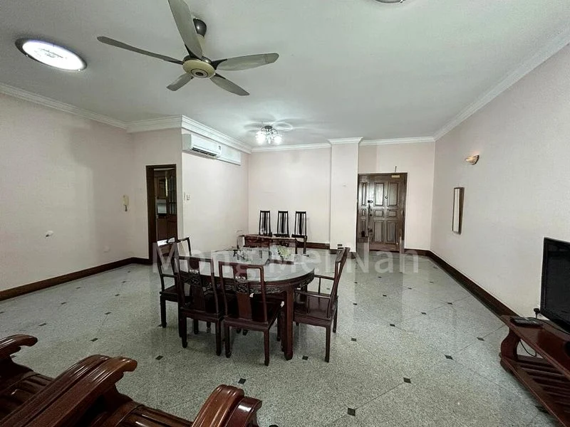 GOLD COAST CONDOMINIUM 3