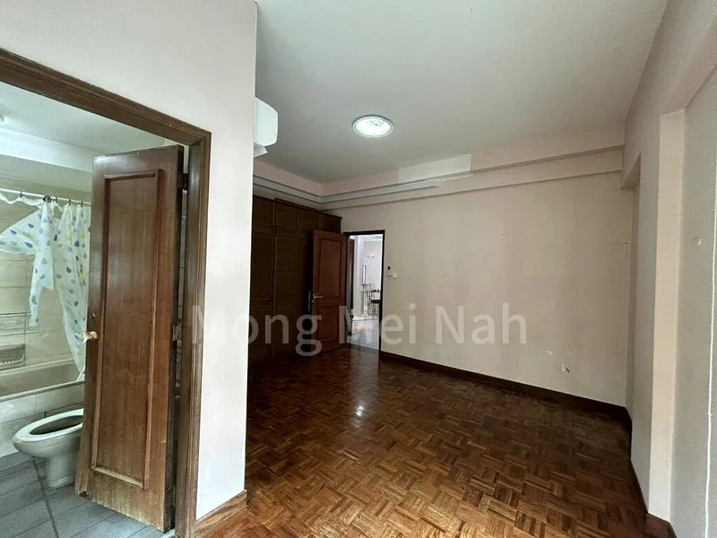 GOLD COAST CONDOMINIUM 6