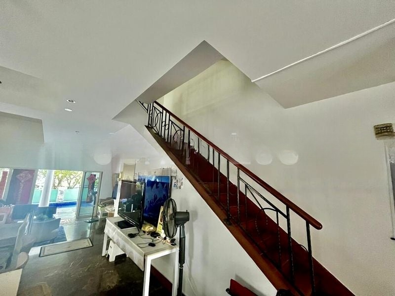 PARK VILLAS 15