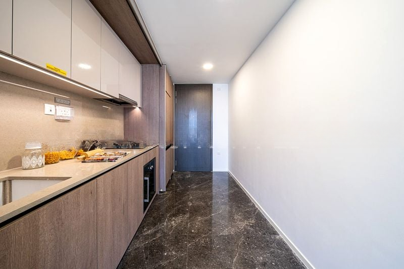 AVENUE SOUTH RESIDENCE 8