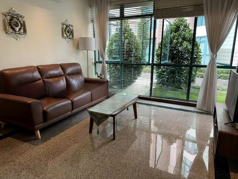 PALMWOODS 9
