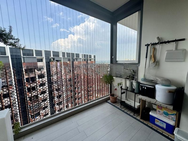 RIVERFRONT RESIDENCES 2