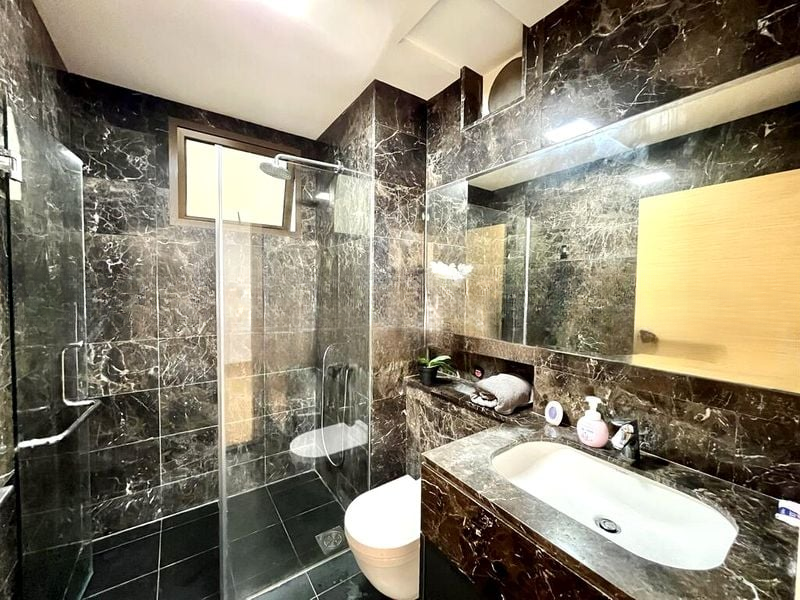 STEVENS SUITES 10