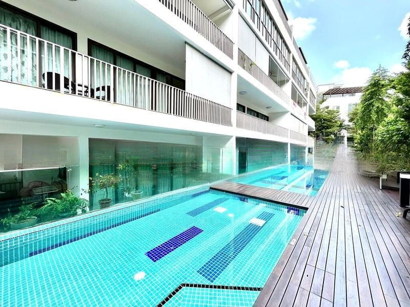 STEVENS SUITES 5