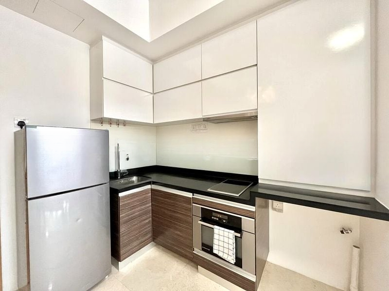 STEVENS SUITES 15