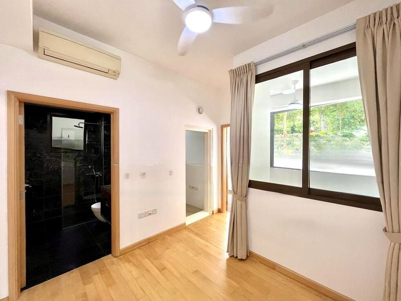 STEVENS SUITES 12