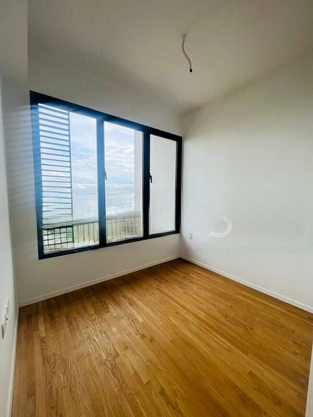 AVENUE SOUTH RESIDENCE 13