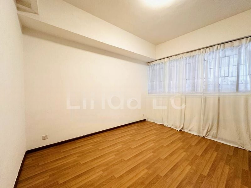 INTERNATIONAL PLAZA 10