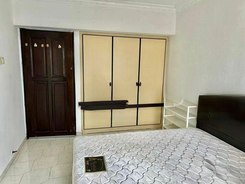 PEOPLE'S PARK COMPLEX 5