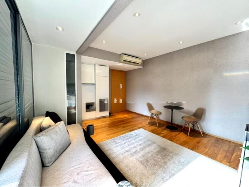 THE PEAK @ CAIRNHILL I 8