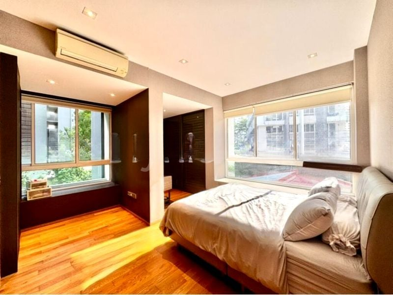 THE PEAK @ CAIRNHILL I 5