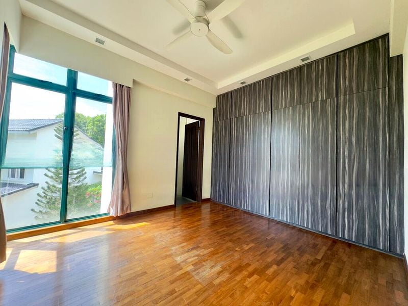 PALMWOODS 6