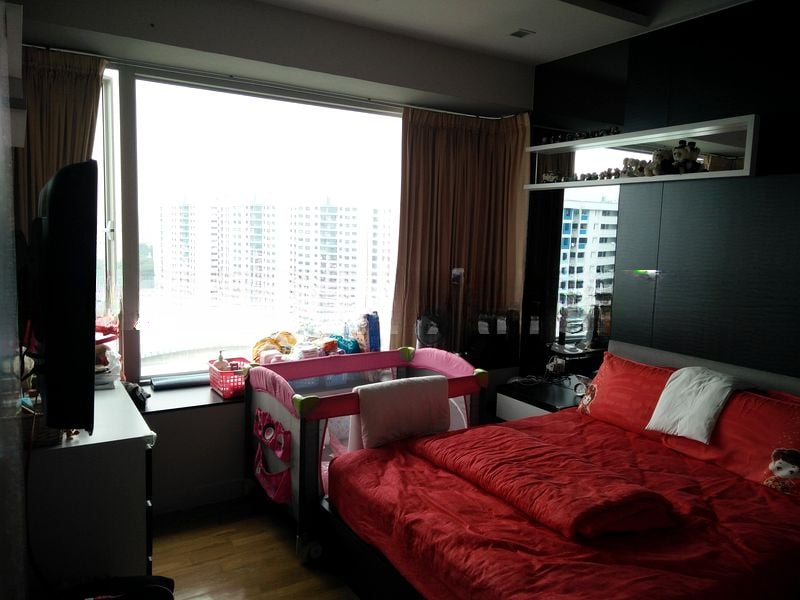 THE CENTRIS 9