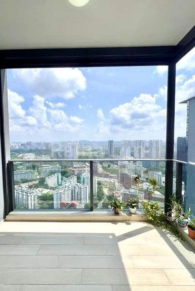 STIRLING RESIDENCES 4