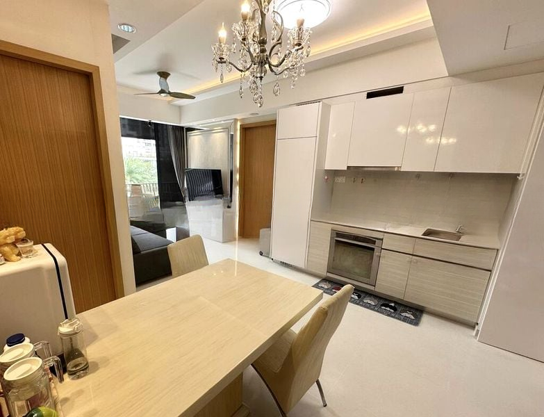 TRE RESIDENCES 5