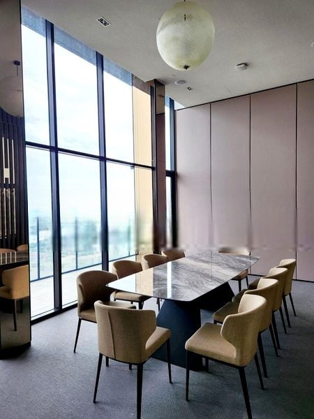 AVENUE SOUTH RESIDENCE 5