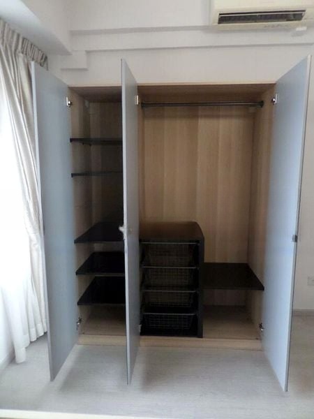 INTERNATIONAL PLAZA 4