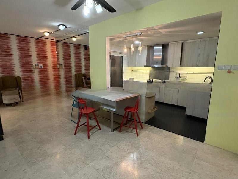 DAHLIA PARK CONDOMINIUM 4