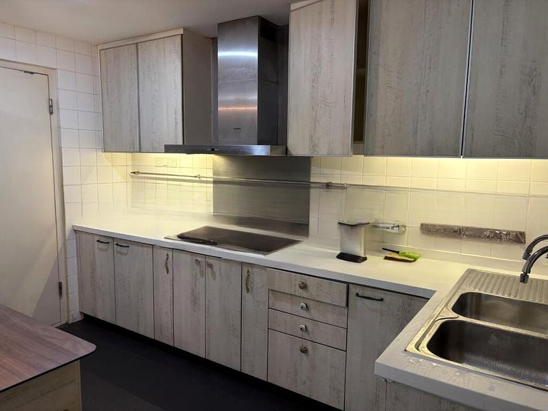 DAHLIA PARK CONDOMINIUM 1