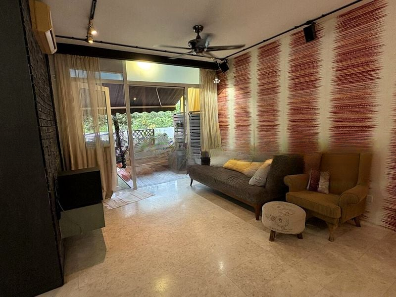 DAHLIA PARK CONDOMINIUM 6